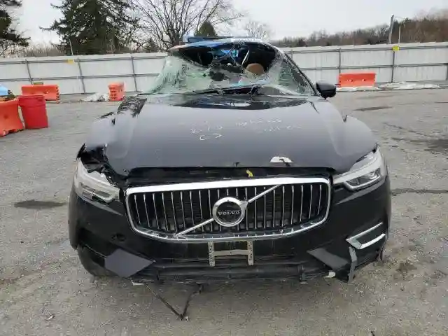 LYV102RL2KB326188 2019 VOLVO XC60-4