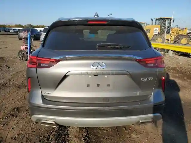 3PCAJ5M31KF137228 2019 INFINITI QX50-5