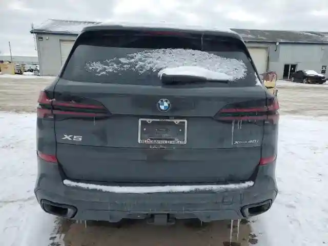 5UX23EU08R9U81596 2024 BMW X5-5