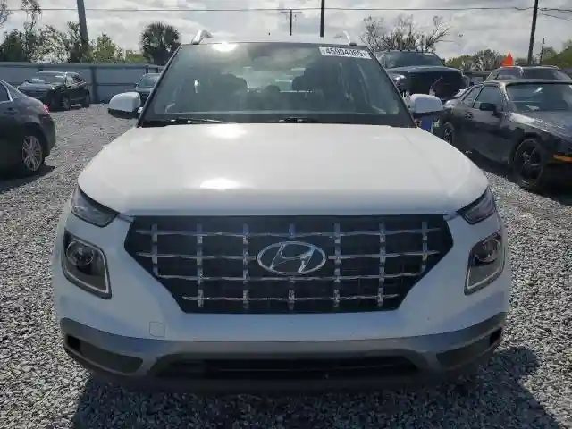 KMHRC8A39RU285336 2024 HYUNDAI VENUE-4