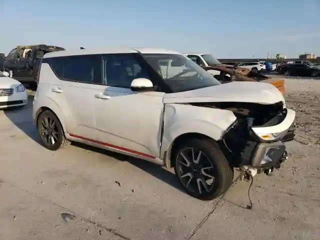 KNDJ63AU0M7137684 2021 KIA SOUL-3