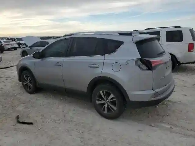 JTMWFREV3JJ180152 2018 TOYOTA RAV4-1