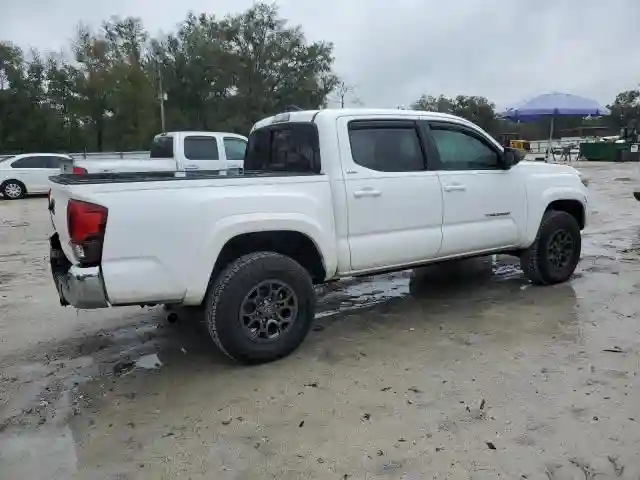 5TFAZ5CN8JX071079 2018 TOYOTA TACOMA-2