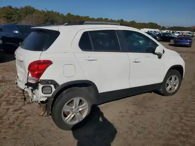 KL7CJPSM9NB529328 2022 CHEVROLET TRAX-2