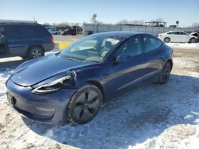 5YJ3E1EB4NF143606 2022 TESLA MODEL 3-0