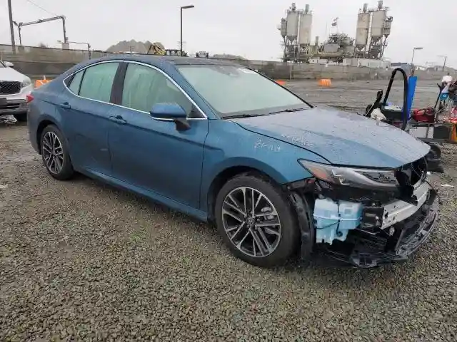 4T1DBADK8SU520063 2025 TOYOTA CAMRY-3