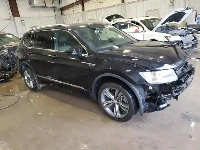 3VV2B7AX8KM018397 2019 VOLKSWAGEN TIGUAN-3