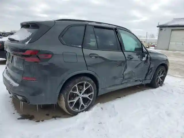 5UX23EU08R9U81596 2024 BMW X5-2