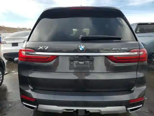 5UXCW2C00N9M59355 2022 BMW X7-5