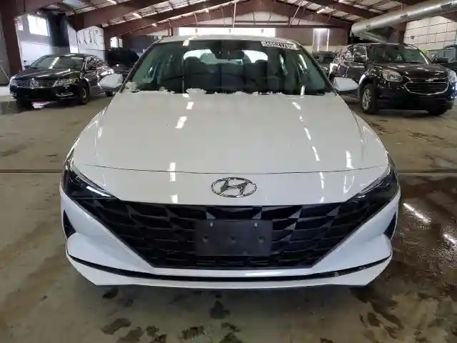 5NPLM4AGXMH042172 2021 HYUNDAI ELANTRA-4