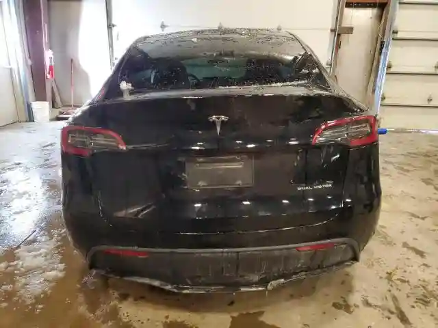 7SAYGDEE3RA220161 2024 TESLA MODEL Y-5