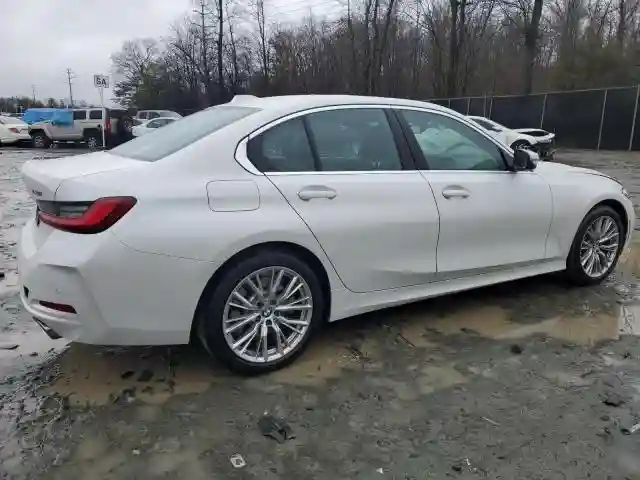 3MW69FF04R8E77783 2024 BMW 3 SERIES-2