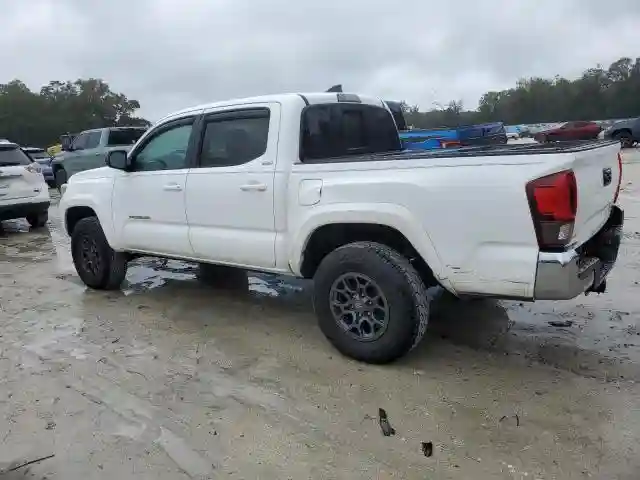5TFAZ5CN8JX071079 2018 TOYOTA TACOMA-1