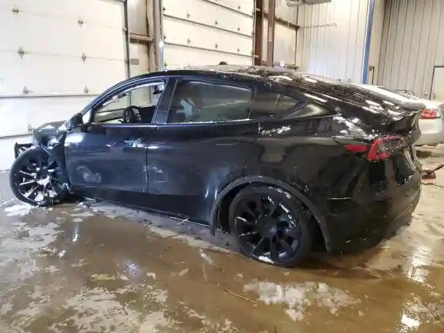 7SAYGDEE3RA220161 2024 TESLA MODEL Y-1