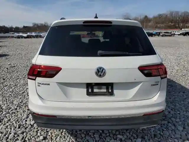 3VV2B7AX5JM150094 2018 VOLKSWAGEN TIGUAN-5