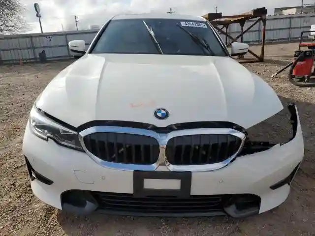 3MW5R1J02M8B47719 2021 BMW 3 SERIES-4