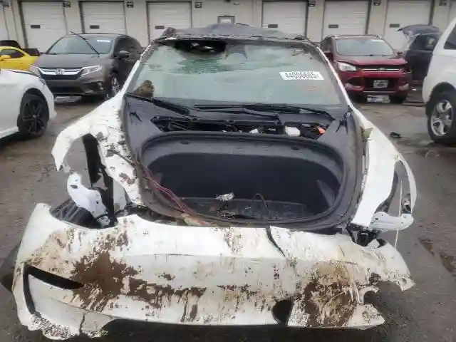 5YJ3E1EA0PF591304 2023 TESLA MODEL 3-4