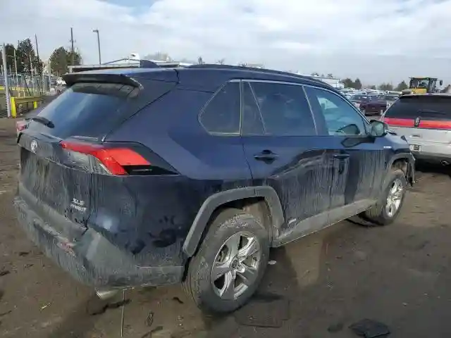 2T3RWRFV3MW108921 2021 TOYOTA RAV4-2