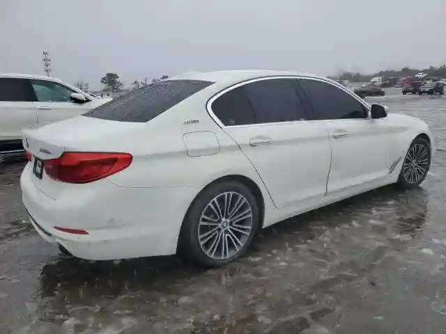 WBAJB1C52JG623976 2018 BMW 5 SERIES-2