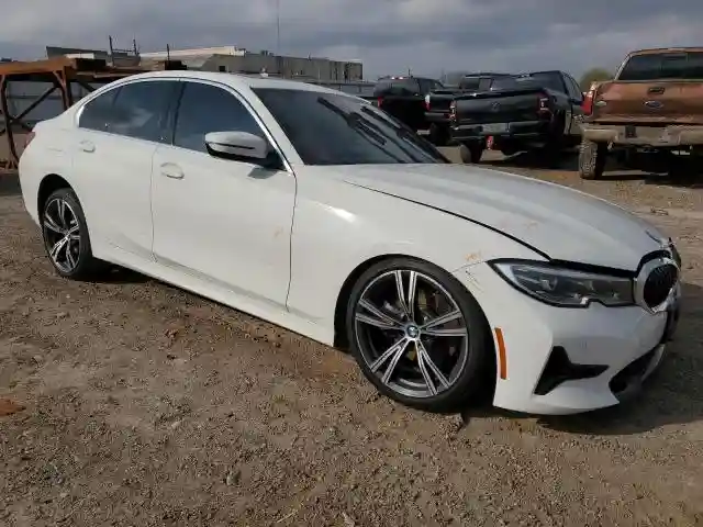 3MW5R1J02M8B47719 2021 BMW 3 SERIES-3