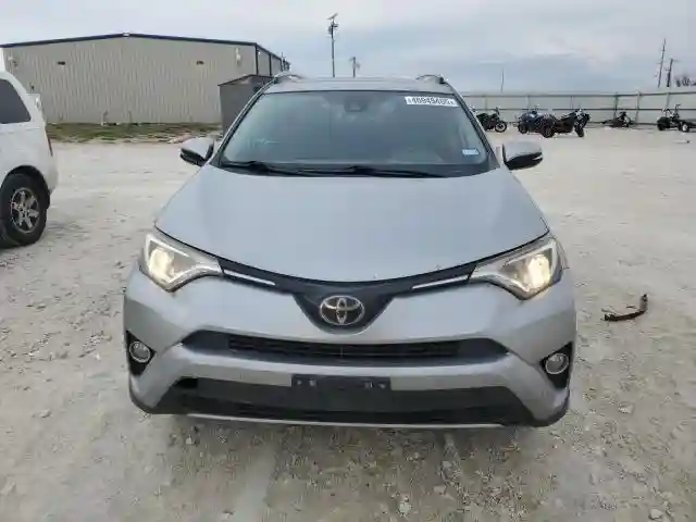 JTMWFREV3JJ180152 2018 TOYOTA RAV4-4