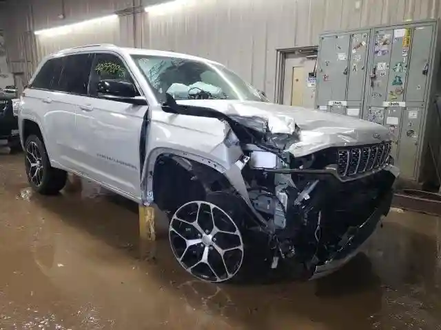 1C4RJYE6XN8500966 2022 JEEP GRAND CHEROKEE-3