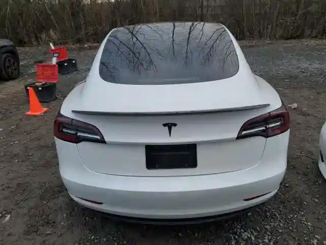 5YJ3E1EA0PF577919 2023 TESLA MODEL 3-5