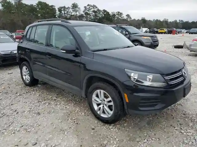 WVGAV7AXXHK000187 2017 VOLKSWAGEN TIGUAN-3
