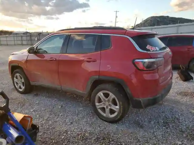 3C4NJDBN9PT521329 2023 JEEP COMPASS-1