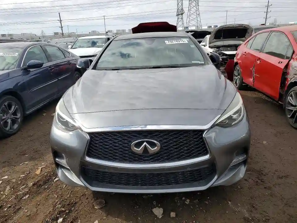 SJKCH5CP4JA046581 2018 INFINITI QX30-4