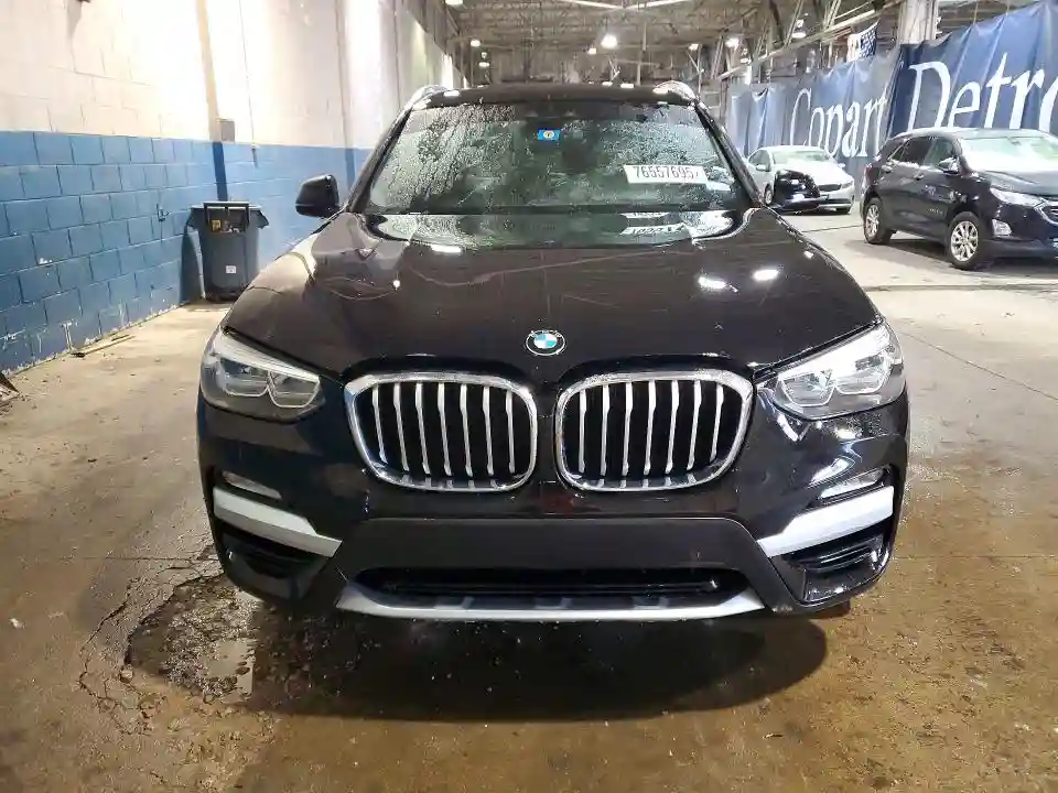 5UXTR7C50KLF23766 2019 BMW X3-4