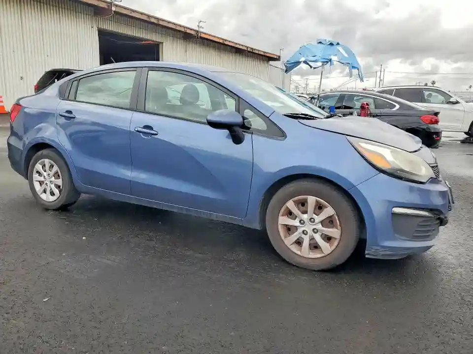 KNADM4A3XG6637990 2016 KIA RIO-3