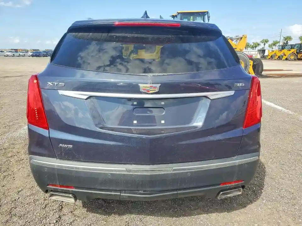 1GYKNDRS2JZ248859 2018 CADILLAC XT5-5