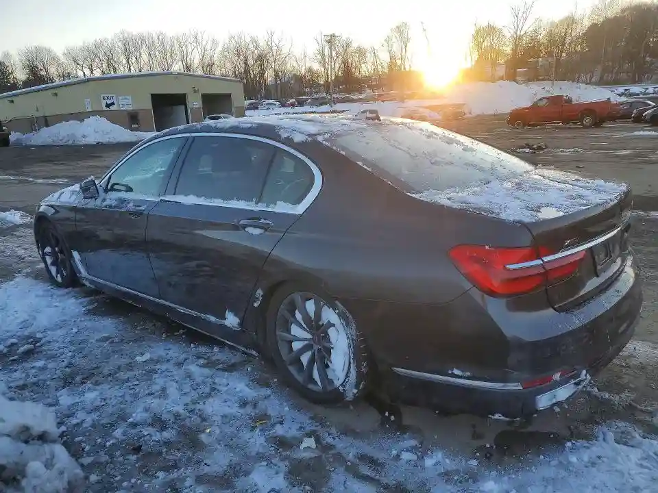 WBA7F2C56JG424465 2018 BMW 7 SERIES-1