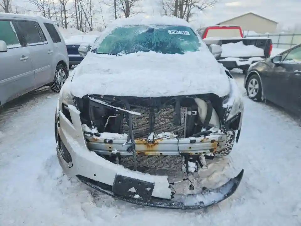 1GYKNDRS9JZ185582 2018 CADILLAC XT5-4
