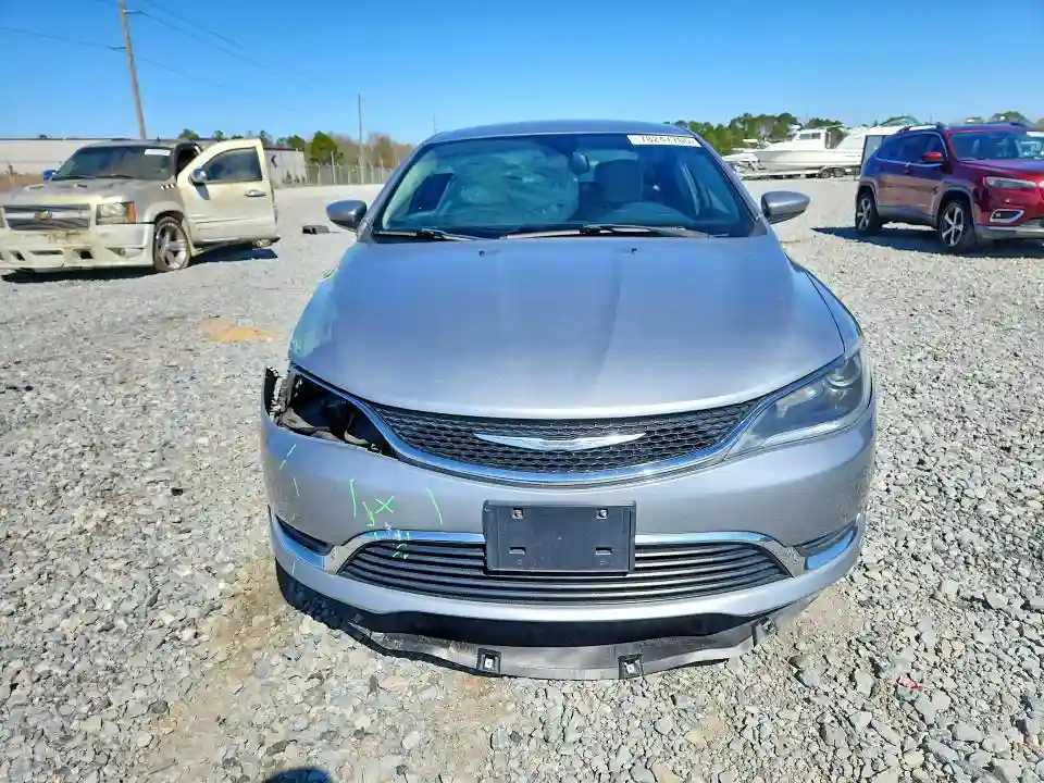 1C3CCCABXGN137695 2016 CHRYSLER 200-4