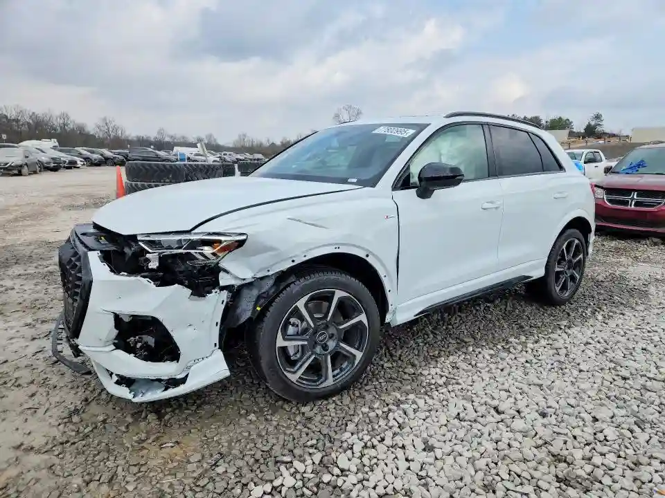 WA1EECF30S1108376 2025 AUDI Q3-0