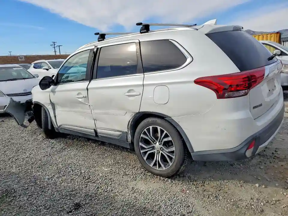 JA4AD3A32JZ022785 2018 MITSUBISHI OUTLANDER-1