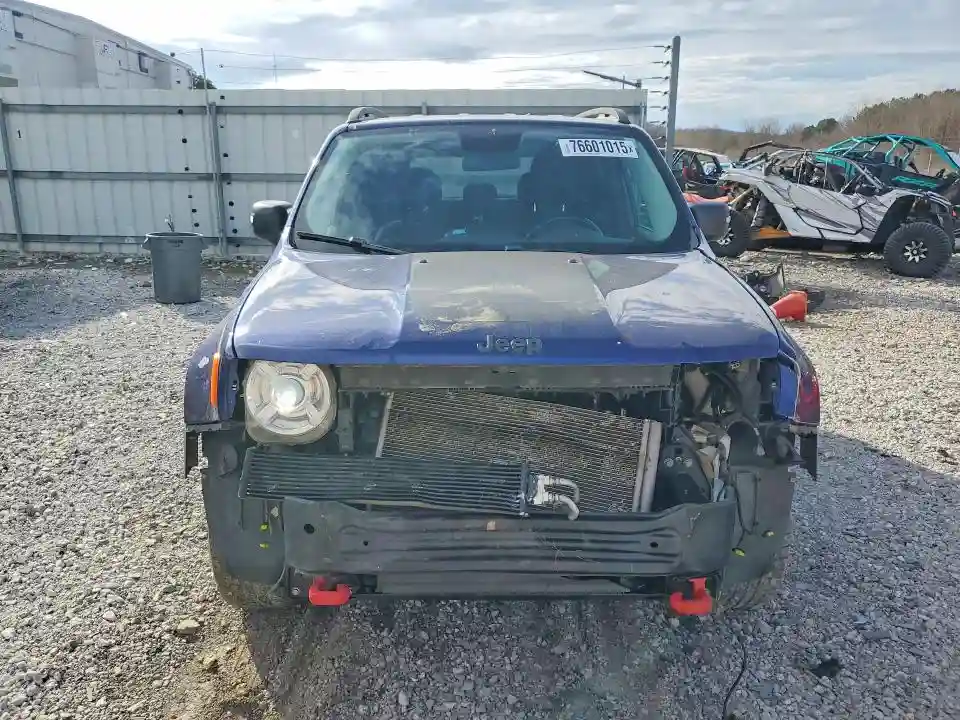 ZACCJBCB8HPF85645 2017 JEEP RENEGADE-4