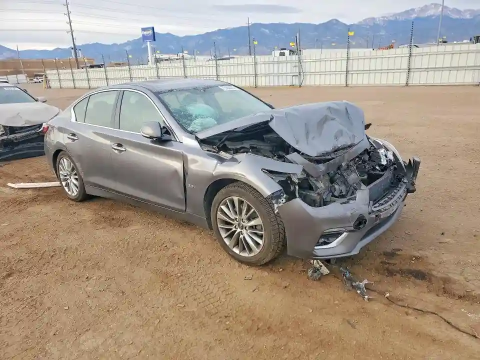 JN1EV7AP2JM365014 2018 INFINITI Q50-3