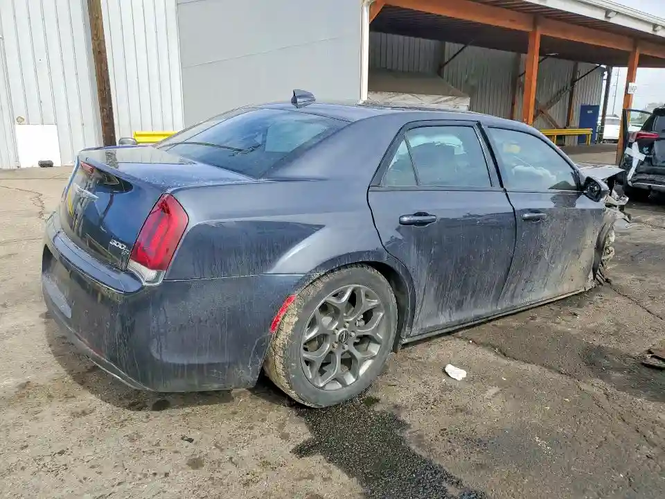 2C3CCAGGXHH522126 2017 CHRYSLER 300-2