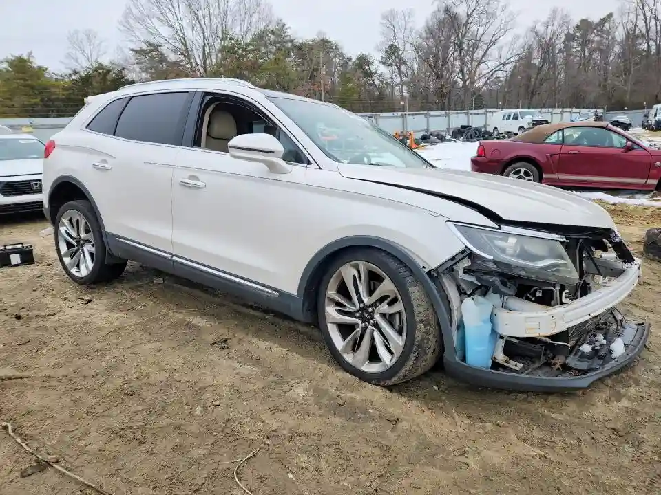 2LMTJ8LR4GBL73604 2016 LINCOLN MKX-3