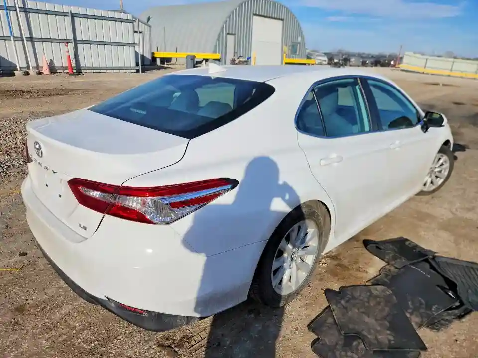4T1B11HK3KU700619 2019 TOYOTA CAMRY-2