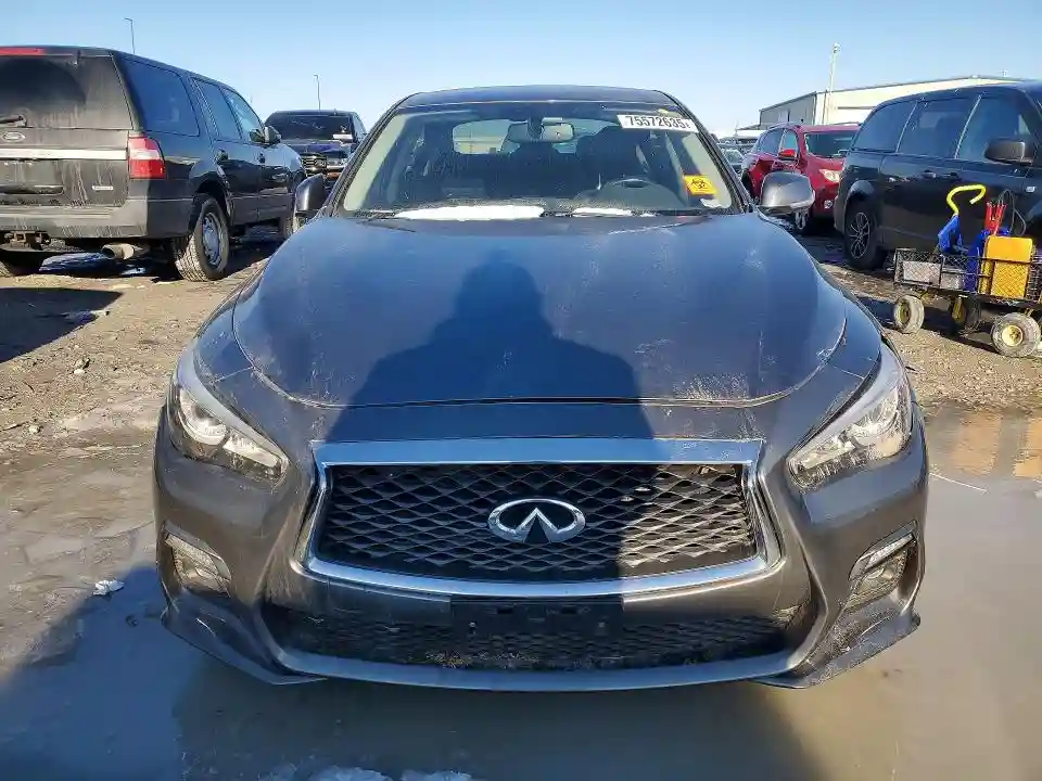 JN1EV7AR9JM433682 2018 INFINITI Q50-4