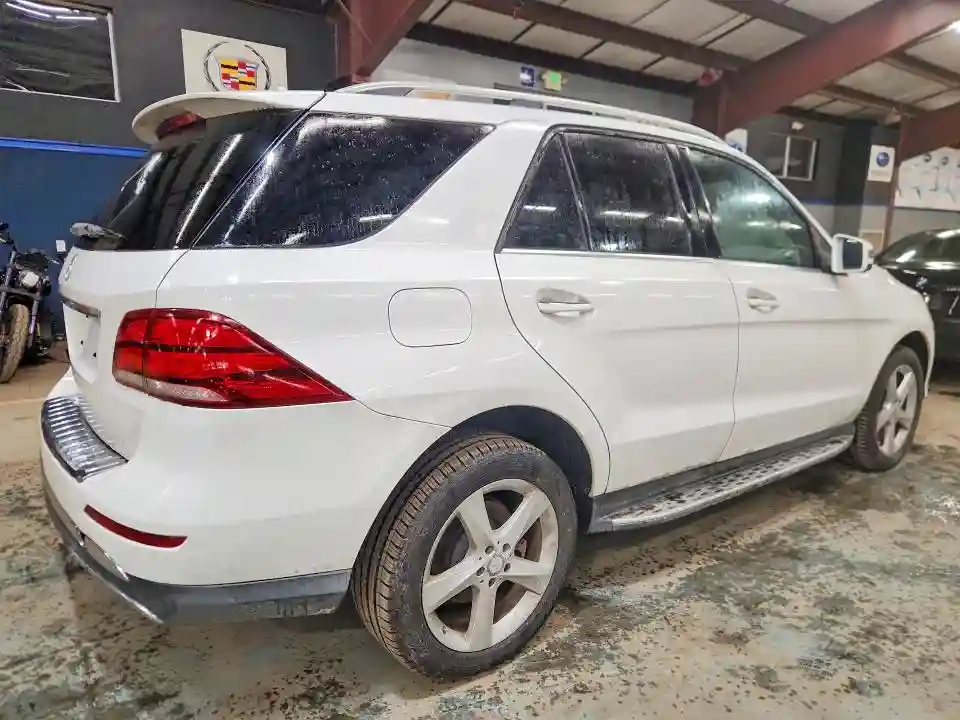 4JGDA0EB2GA725978 2016 MERCEDES-BENZ GLE-CLASS-2