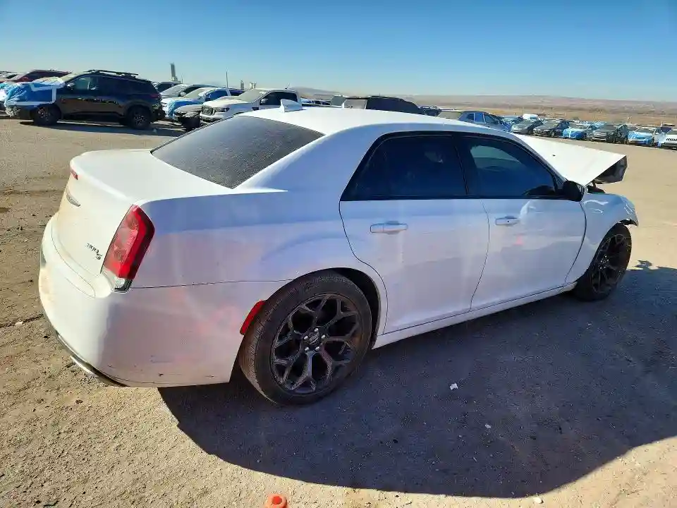 2C3CCABG0KH639874 2019 CHRYSLER 300-2