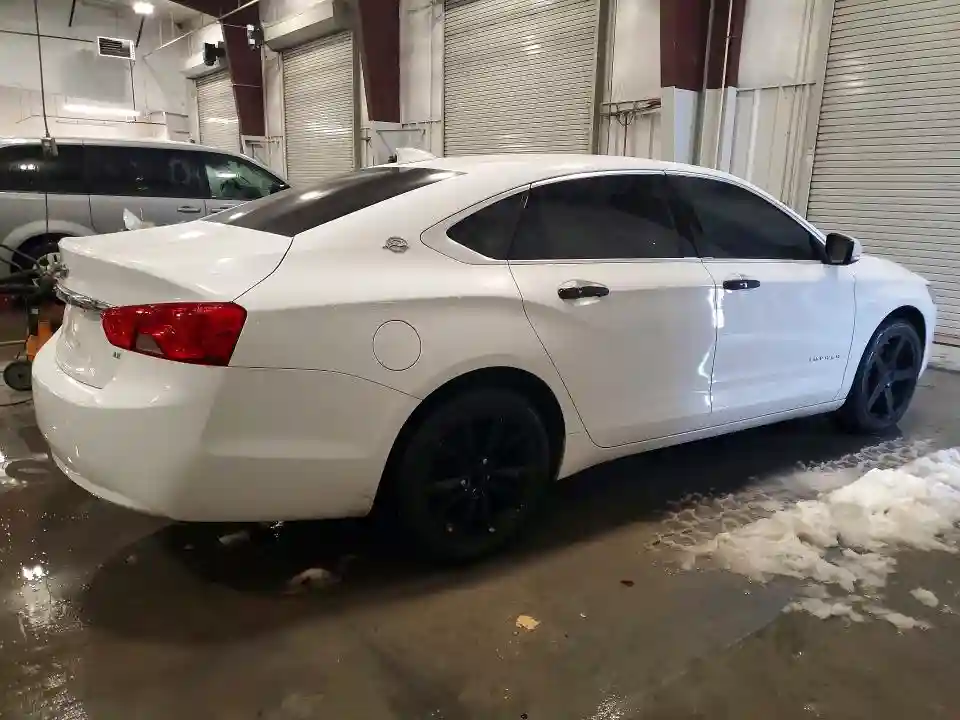 1G1105S31JU121079 2018 CHEVROLET IMPALA-2