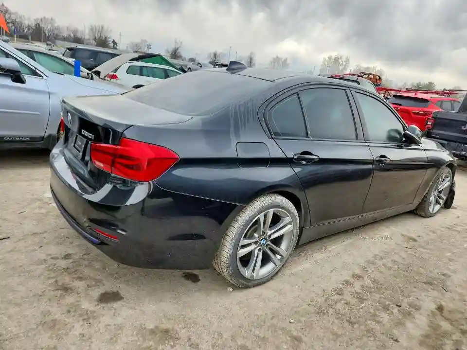 WBA8D9C56JEM32144 2018 BMW 3 SERIES-2