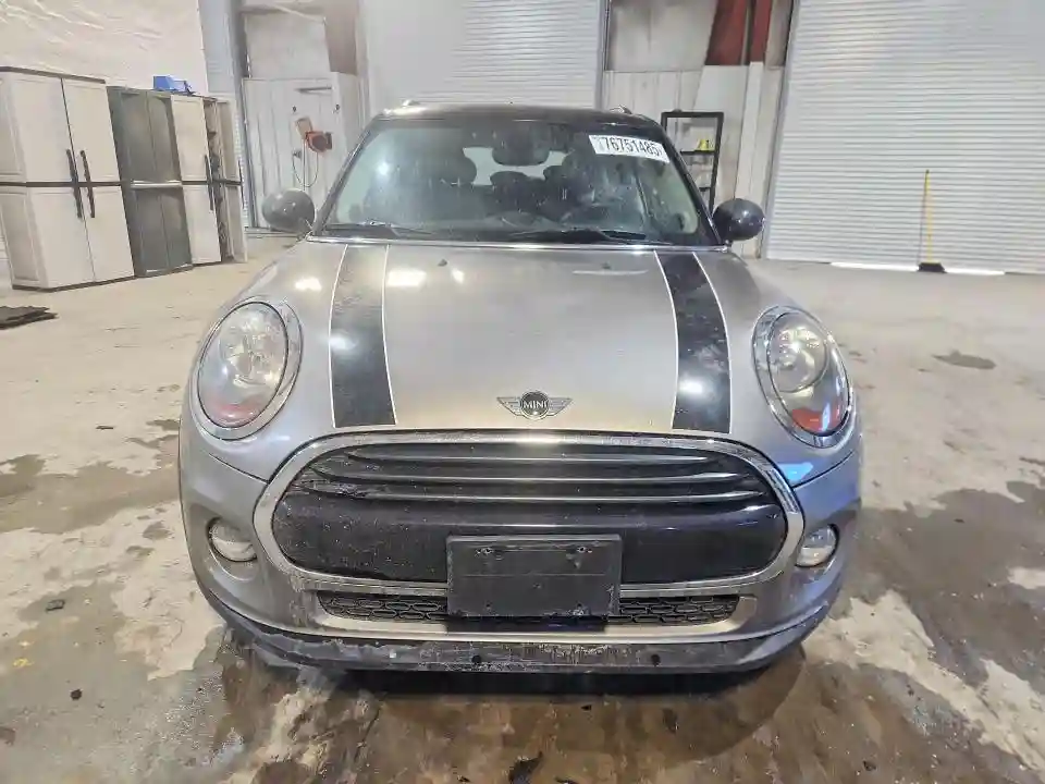 WMWXU1C53J2F93083 2018 MINI COOPER-4