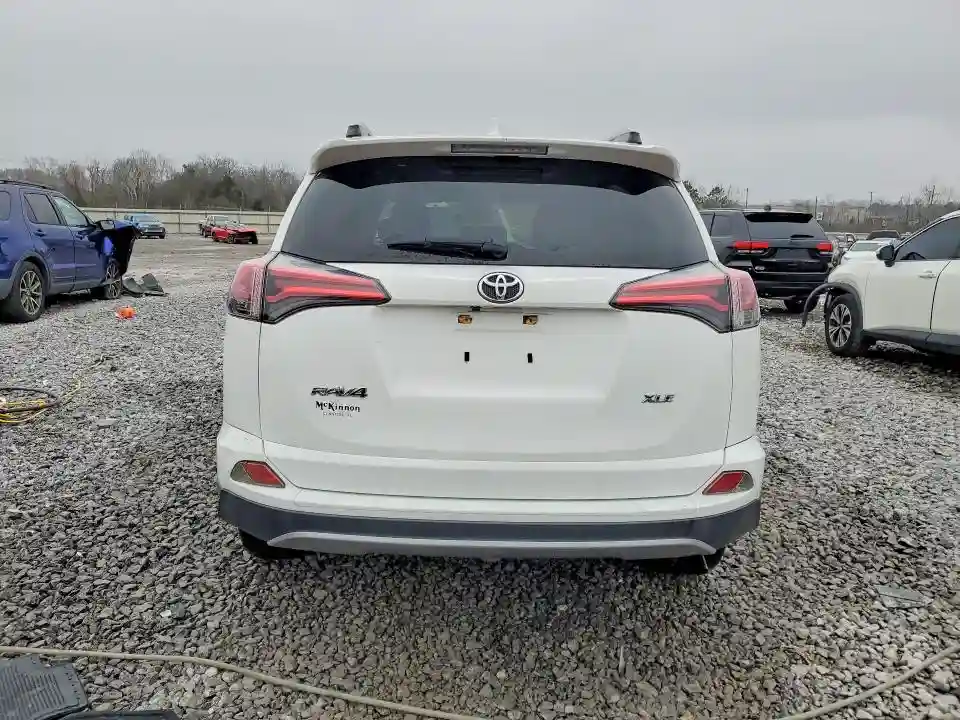 JTMWFREVXJJ746131 2018 TOYOTA RAV4-5
